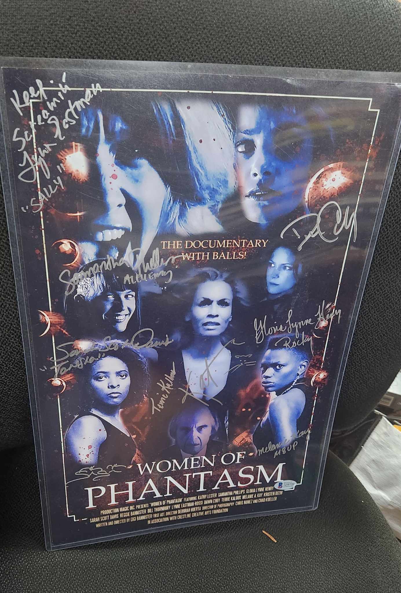 Photo 11X17 signée X8 Women Of Phantasm