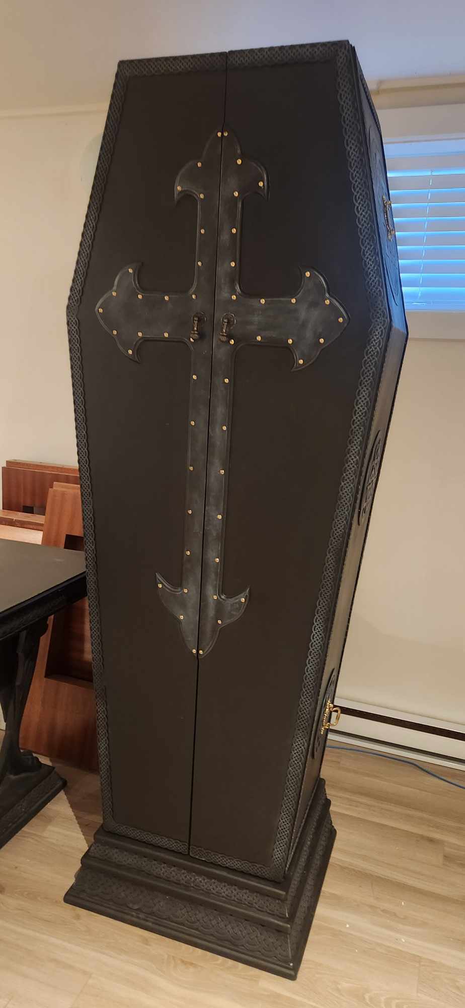 Armoire Cercueil