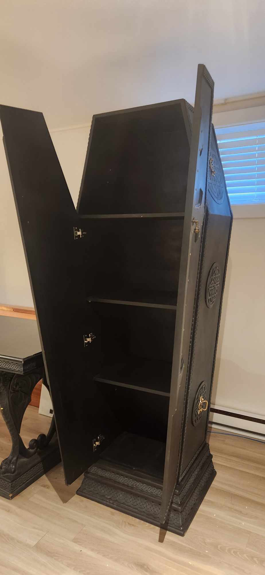 Armoire Cercueil