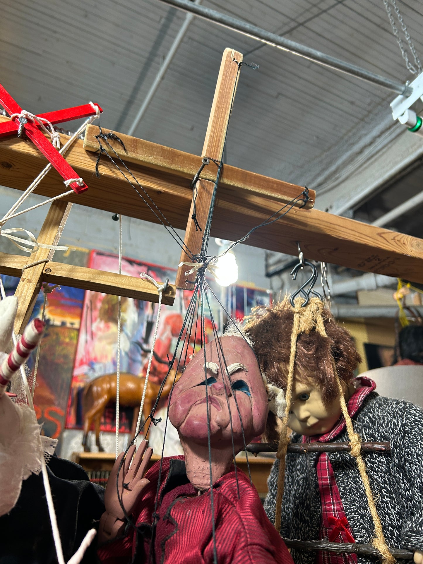 Marionnette antique européenne vieillard, en bois.