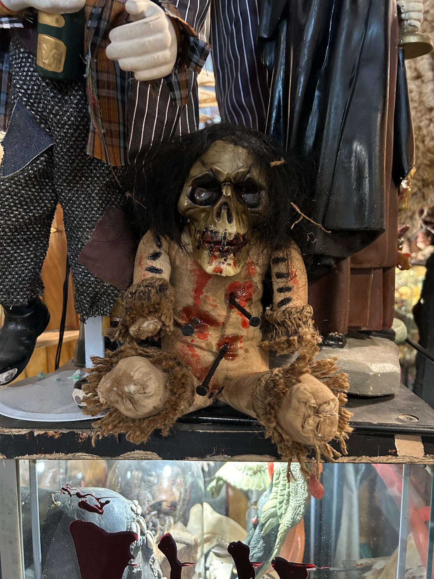 Poupée Zombie Witchcraft, créée par un artiste.