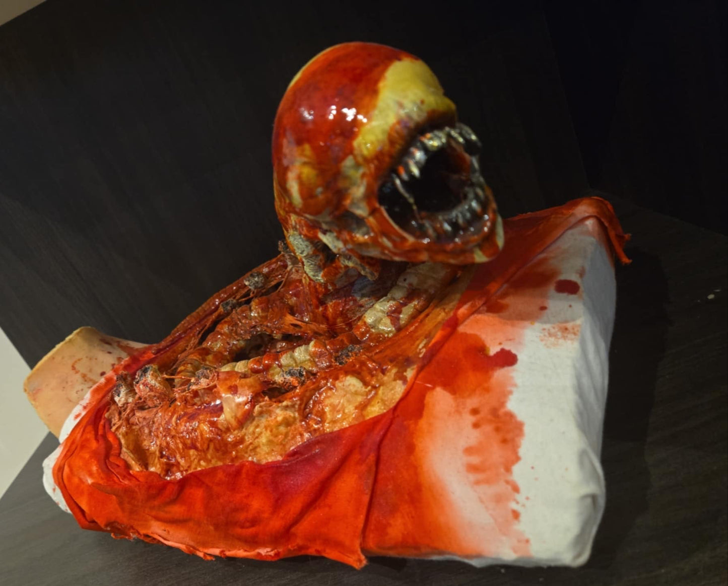 Sculpture, prop "Chestbuster" Alien.