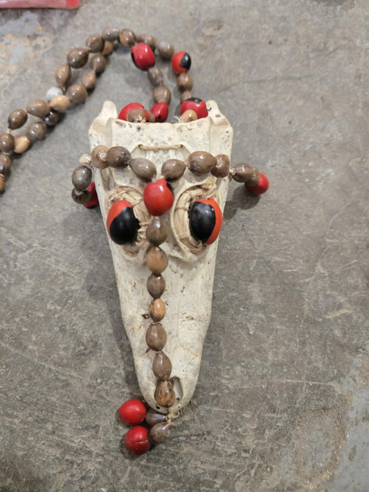 Collier vintage d'Amazonie amulette de protection