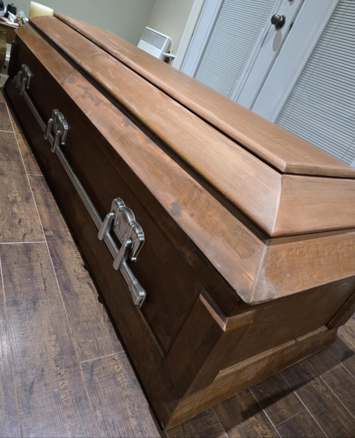 Cercueil en bois