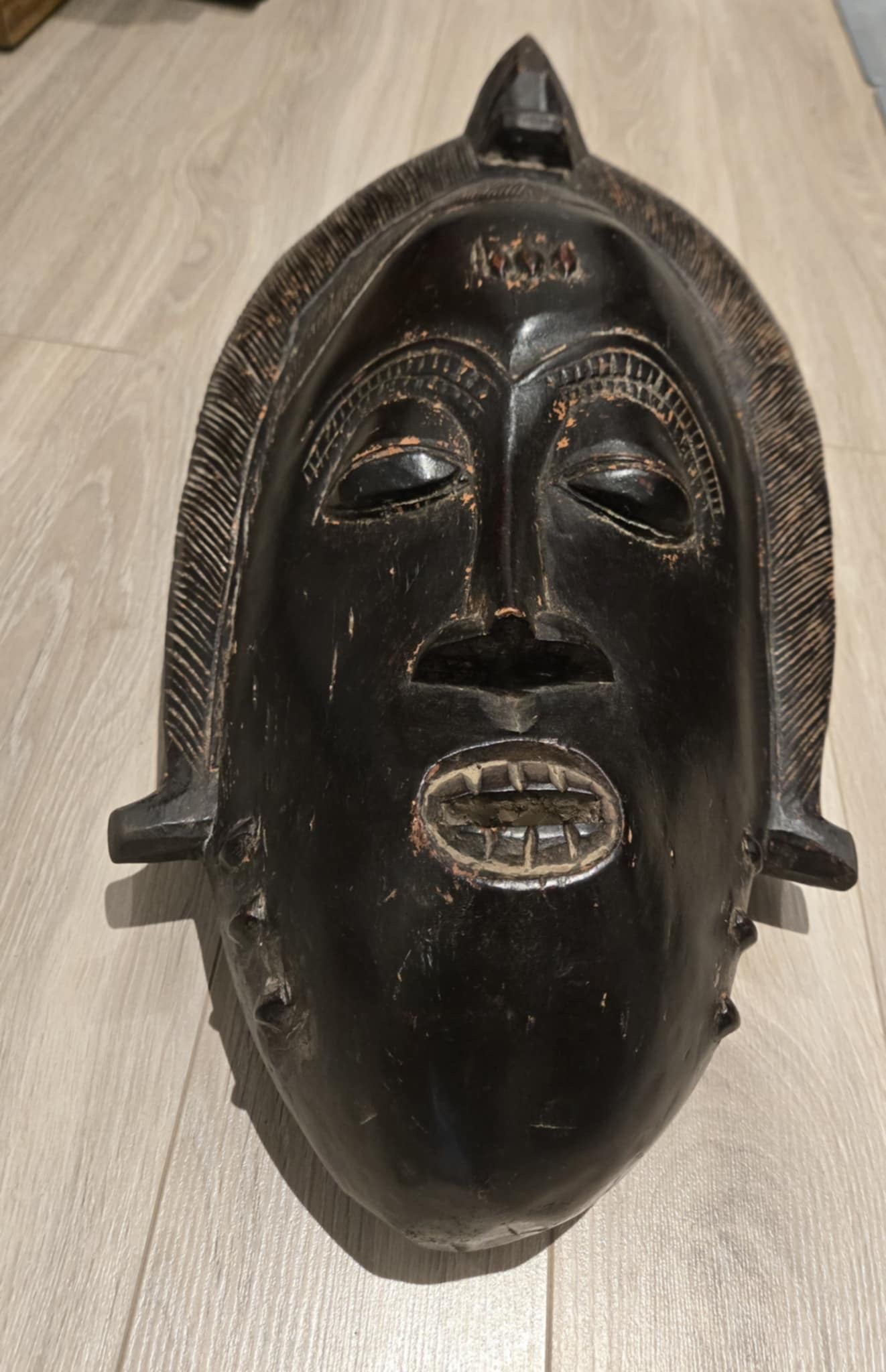 Masque Baoulé antique Côte d'Ivoire