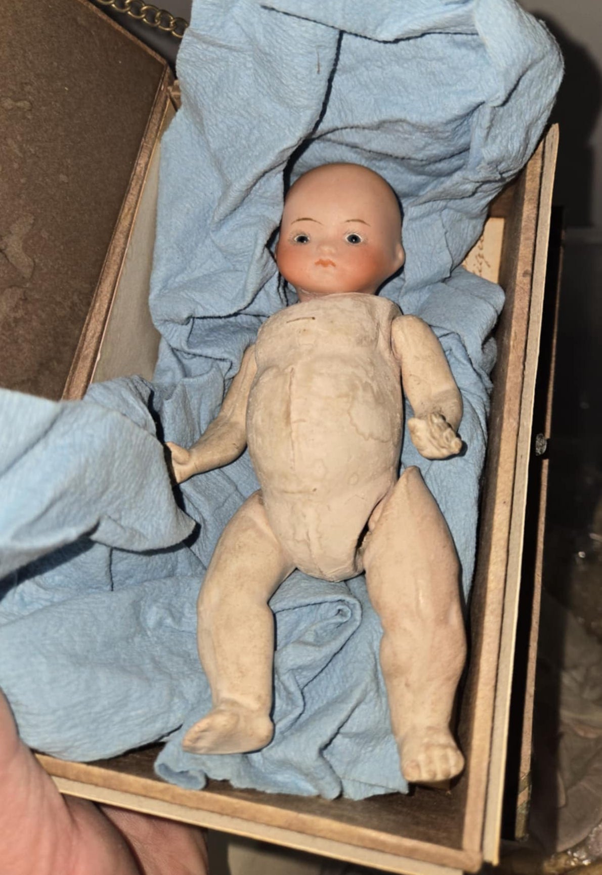 Petite poupée antique