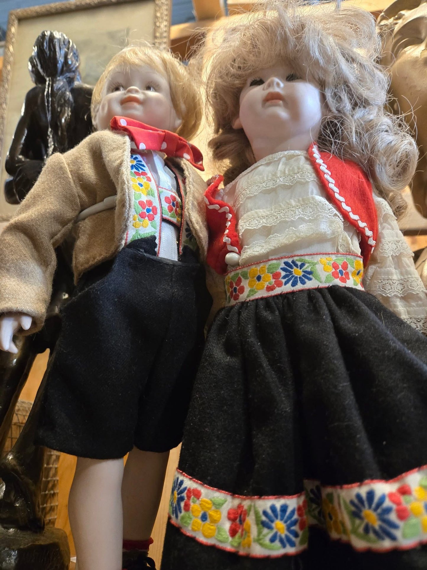 Poupées européennes antiques Hansel & Gretel
