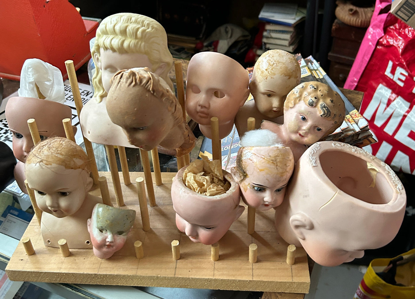 Lot de Têtes et Bustes de Poupées Antiques