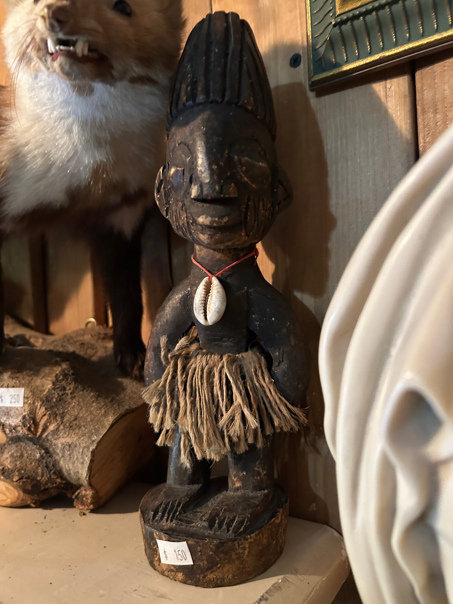 Petite Sculpture vodun nigérienne faite à la main.