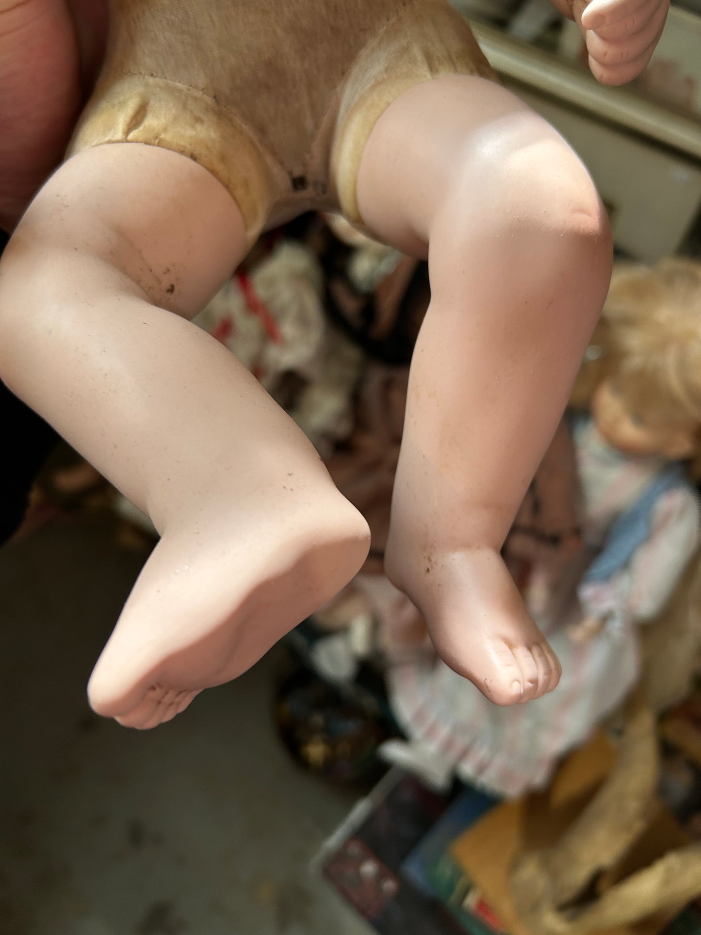Poupée antique en porcelaine sans vêtements