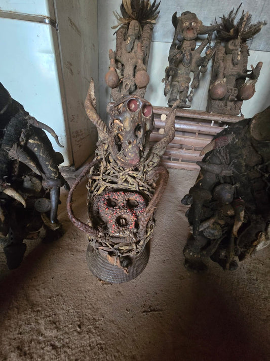 Grand fétiche vaudou camerounais