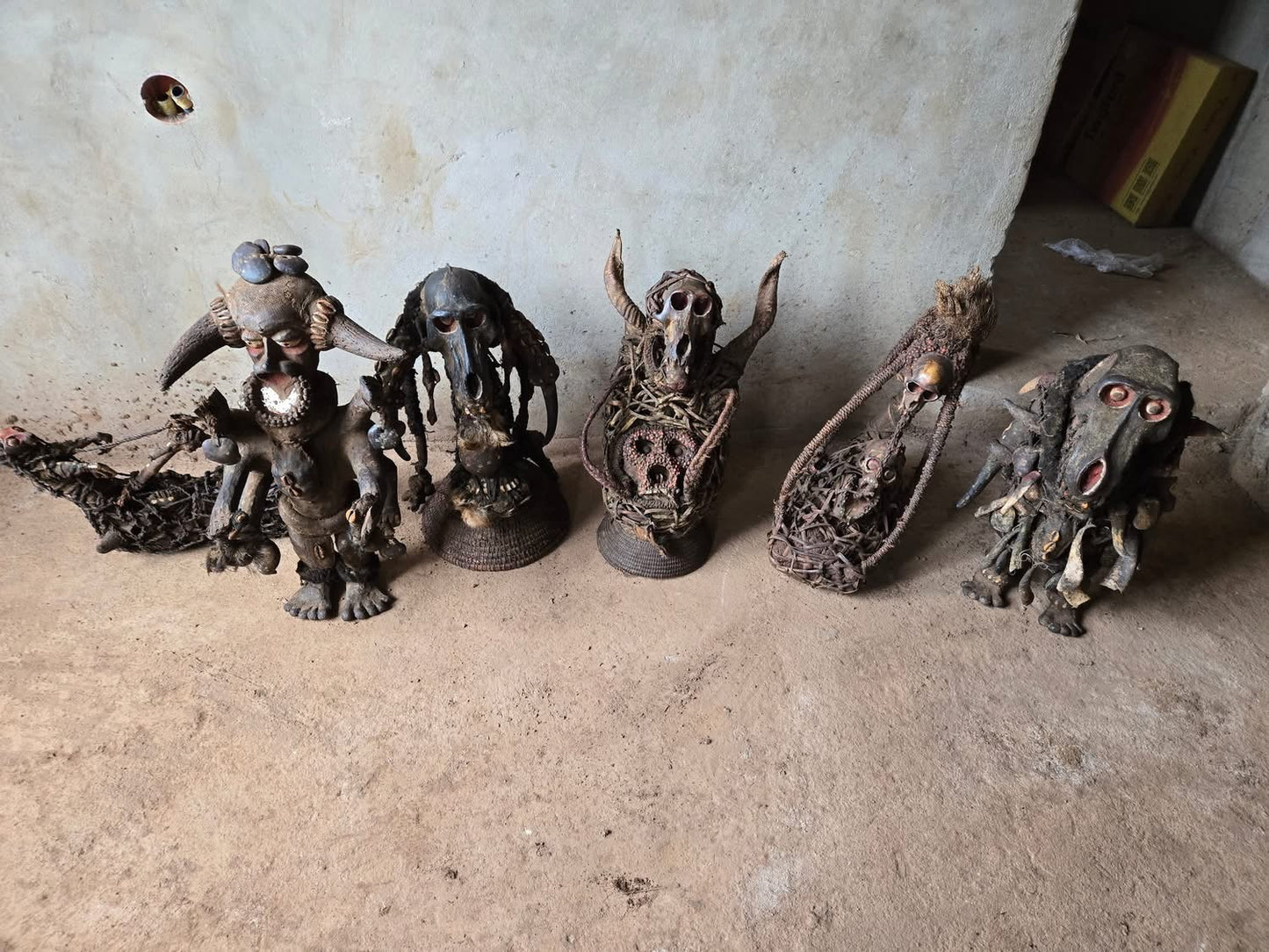 Grand fétiche vaudou camerounais