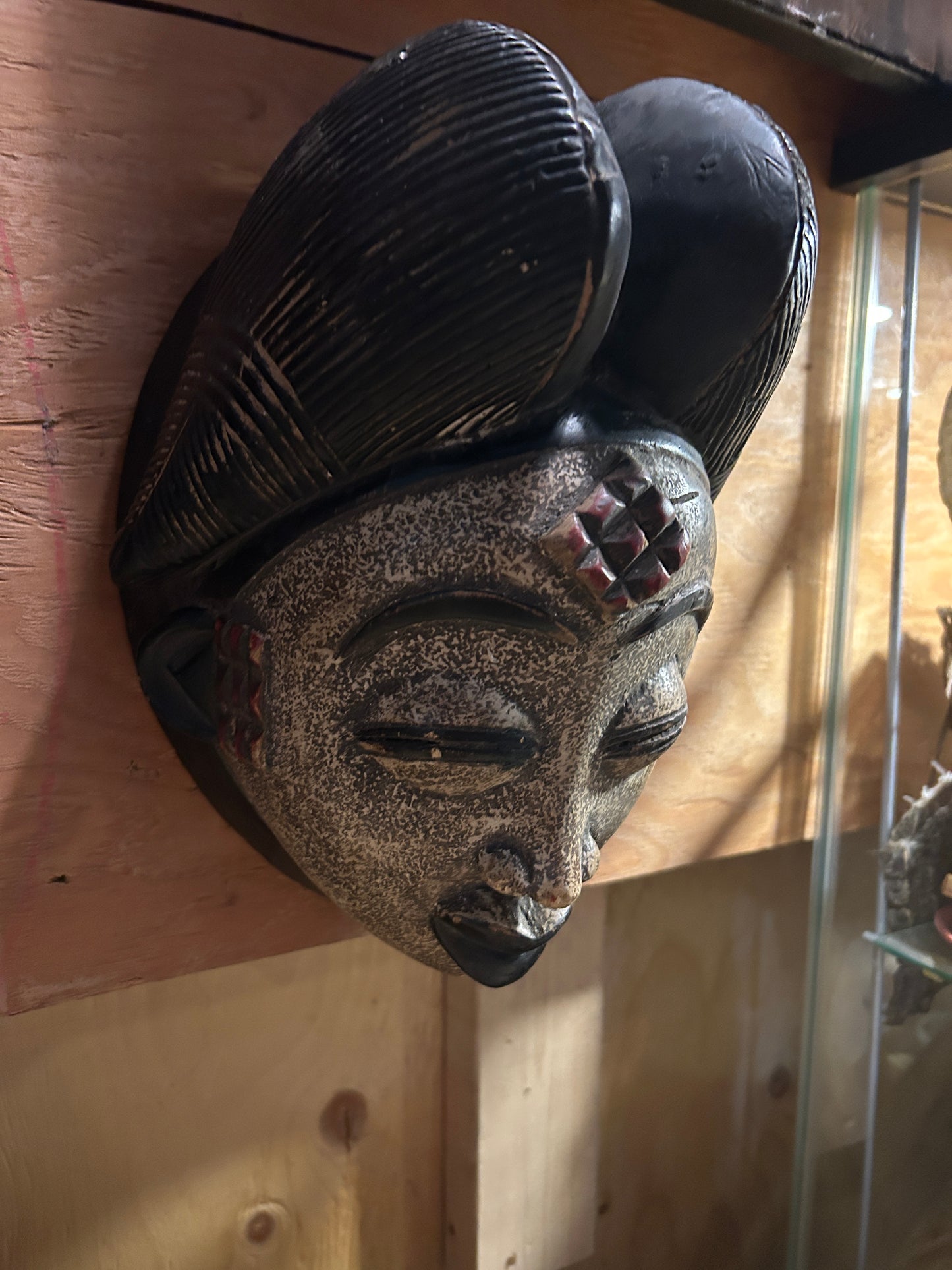 Masque rituel africain du Gabon