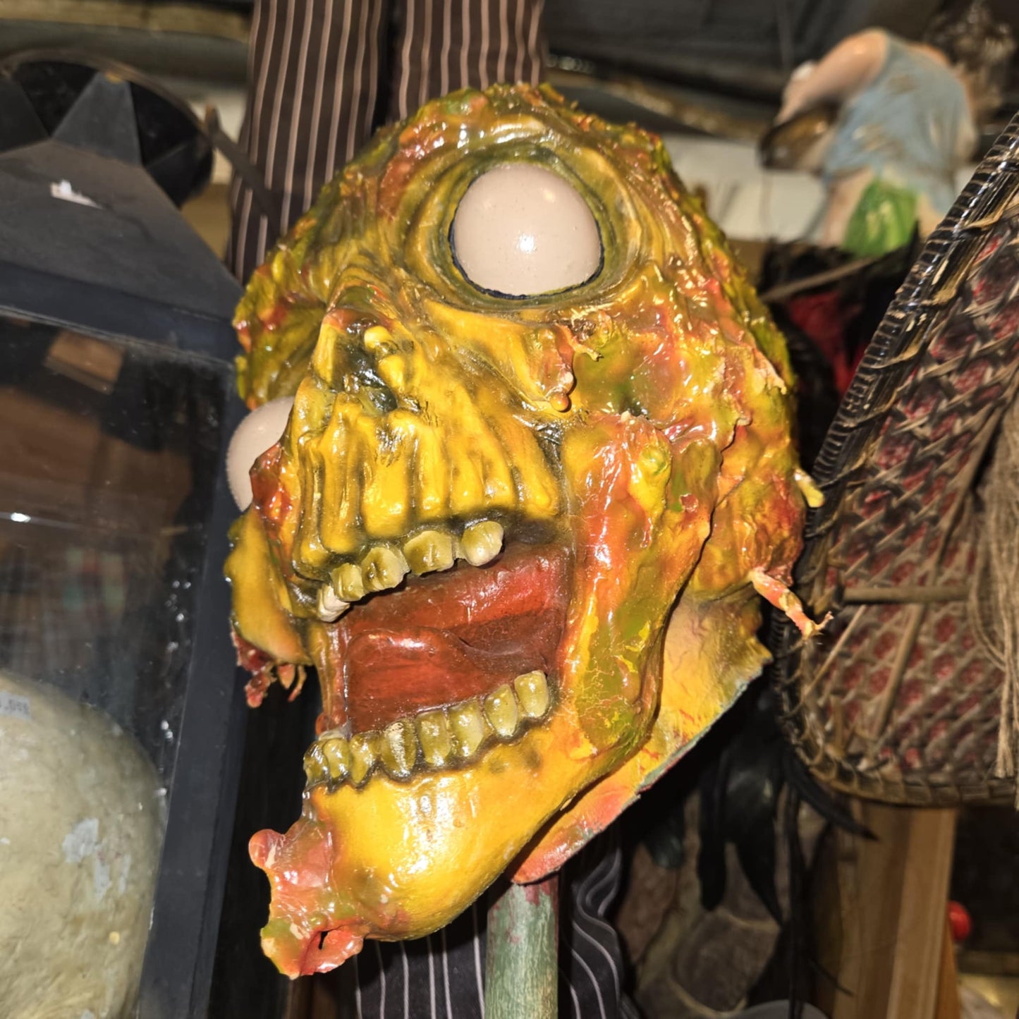 Masque unique de zombie mutant