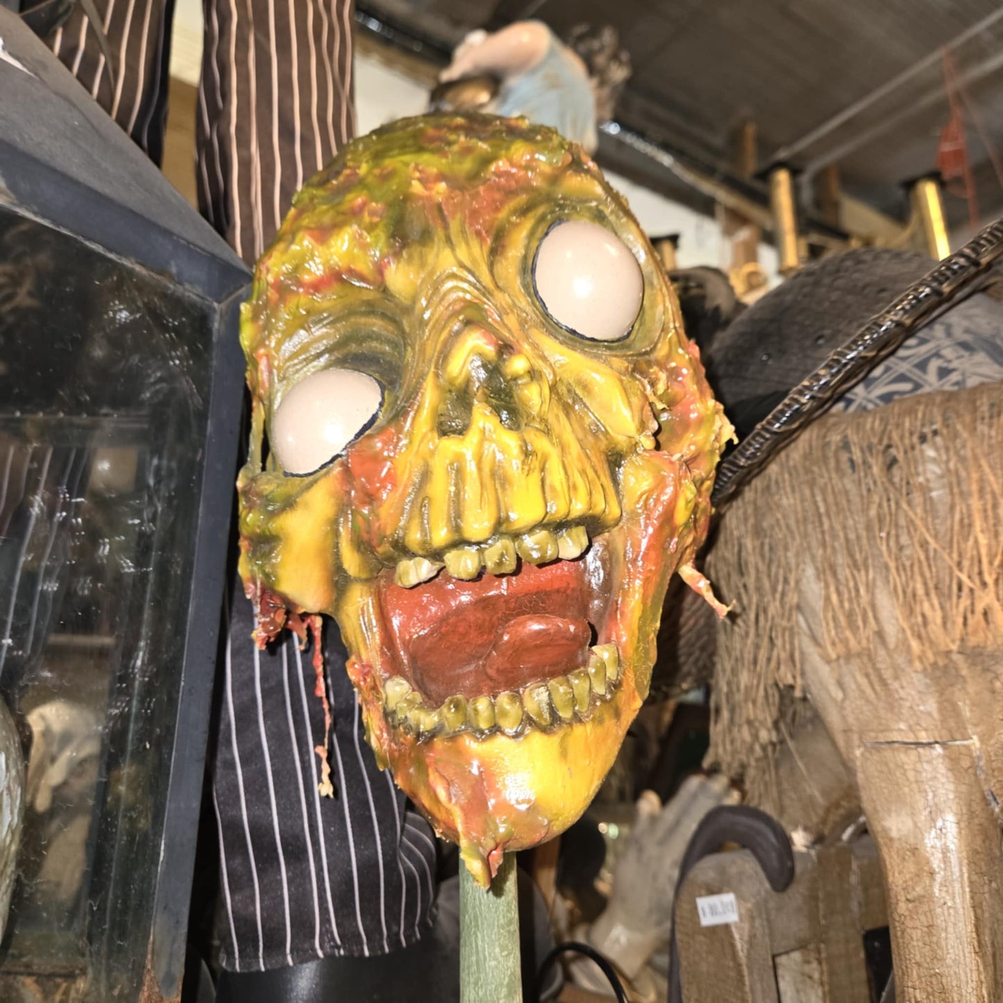 Masque unique de zombie mutant