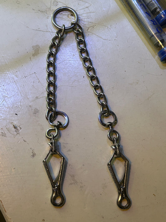 Coupleur métallique pour laisse