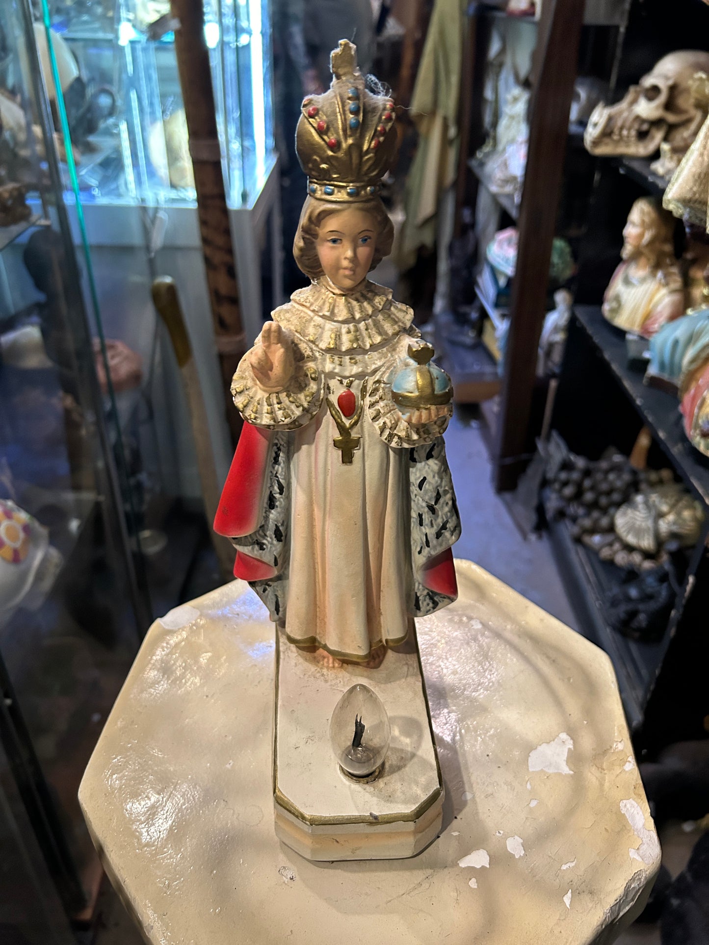 Statuette et lampe vintage de l'Enfant Jésus de Prague