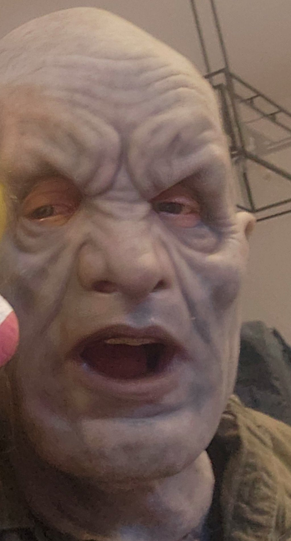 Masque en silicone réaliste.