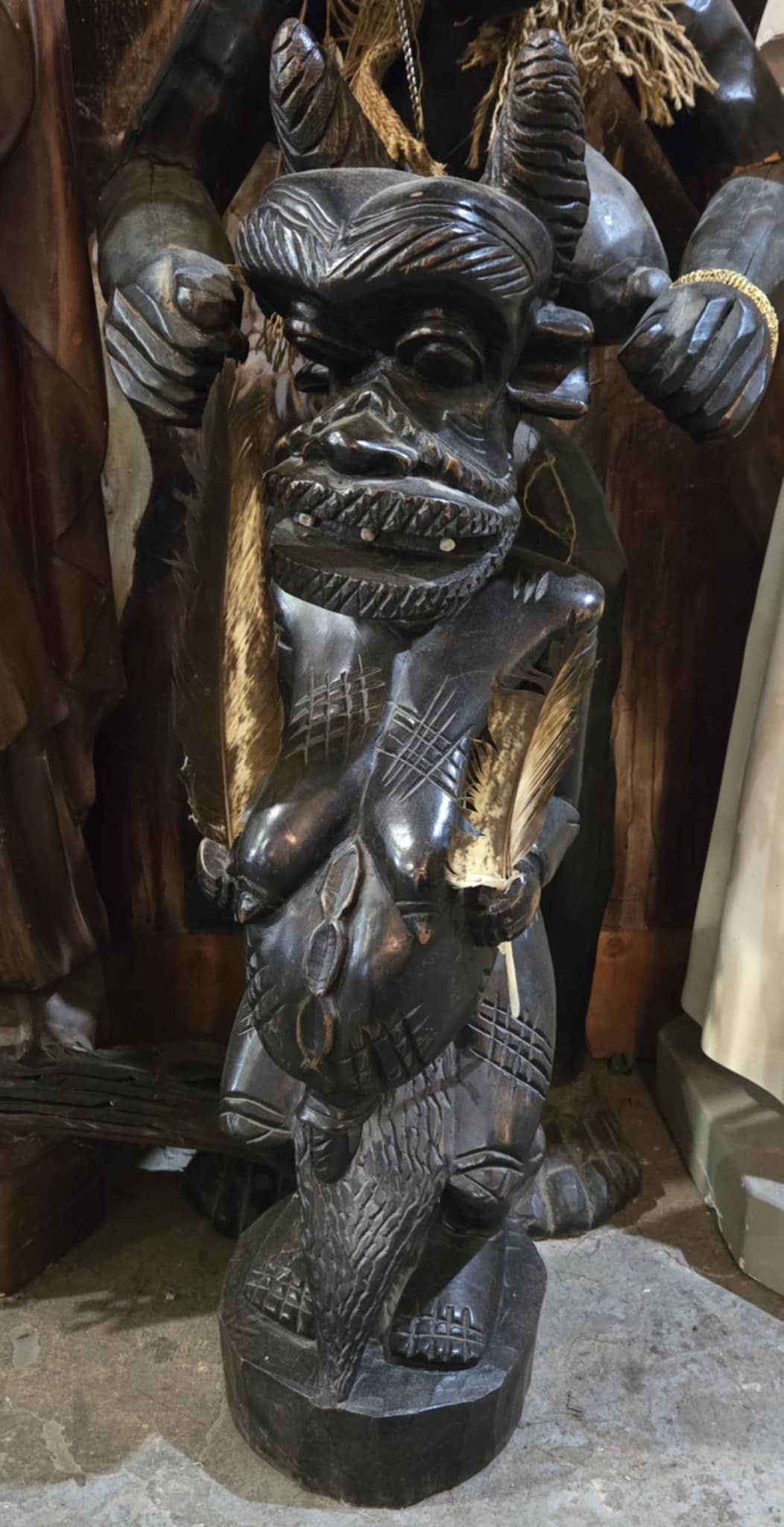 Statue démon africain