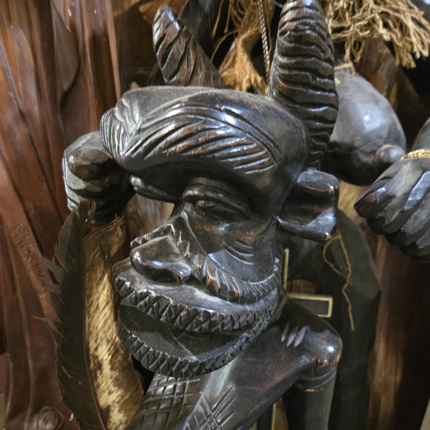 Statue démon africain