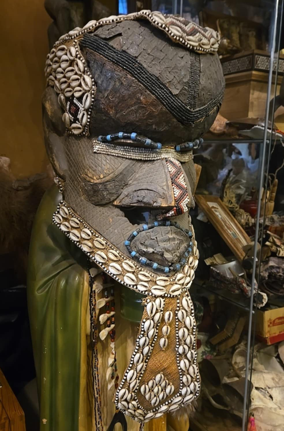 Masque vintage Ngaadi Amwaash Kuba
