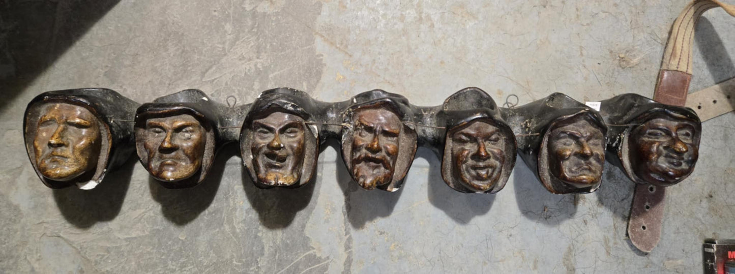 Bougeoirs Têtes de Moines