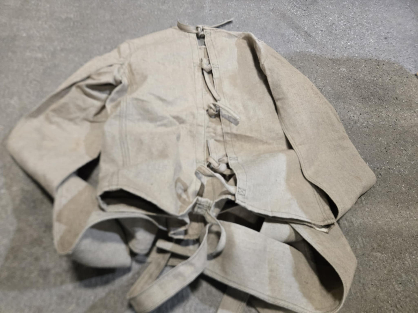Veste de contention - camisole de force en lin