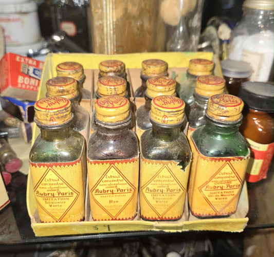 Collection de petites bouteilles antique Aubry-Paris