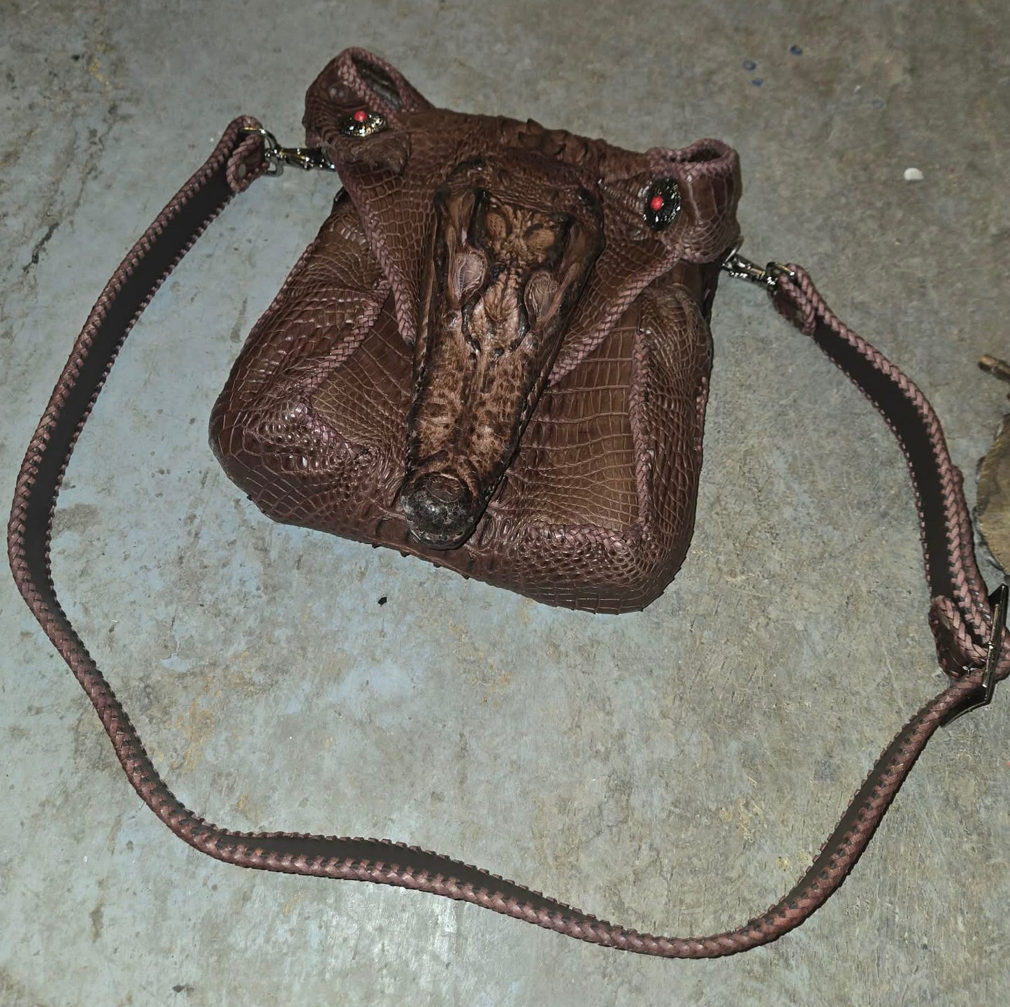 Sacoche vintage en peau de crocodile