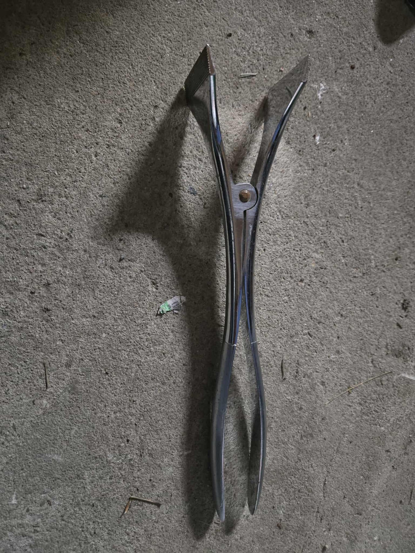 Épandeur de plâtre en acier