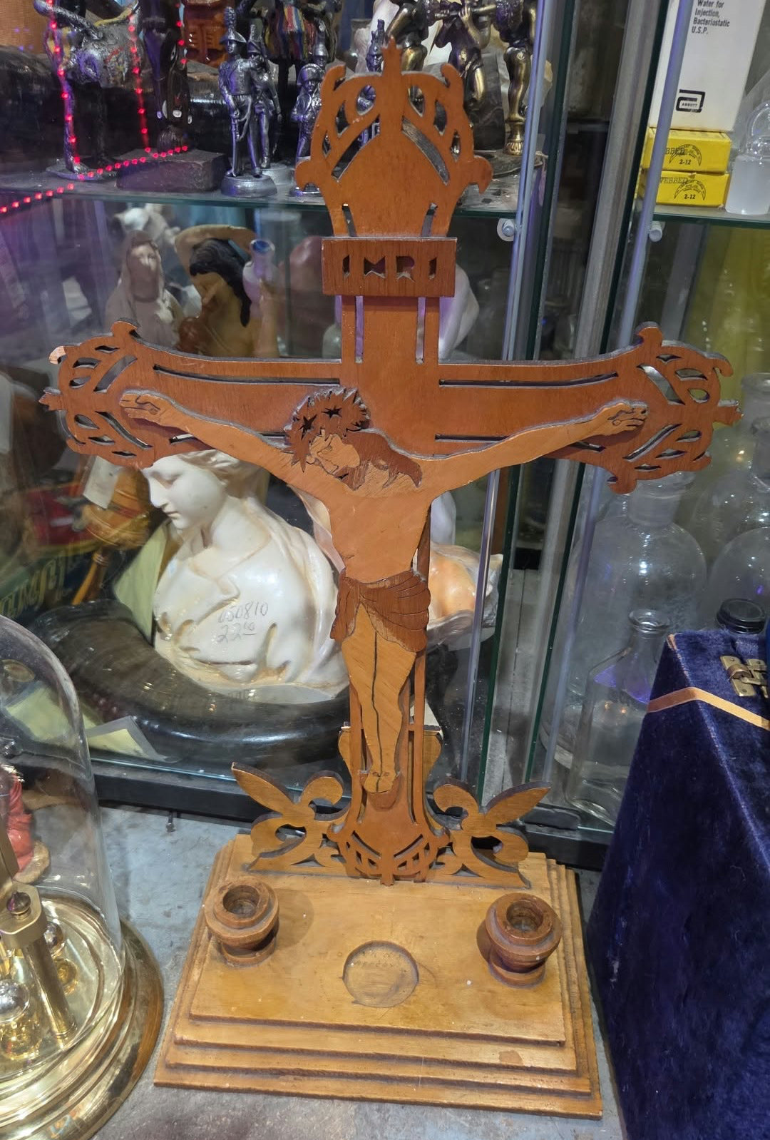 Grand crucifix vintage en bois