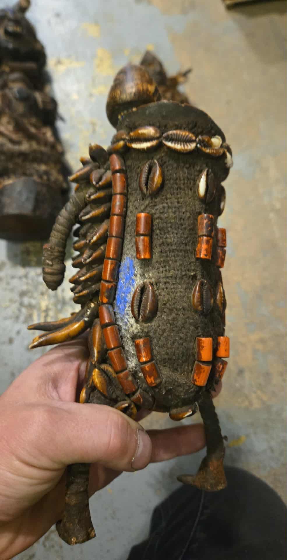 Petit fétiche vaudou du Congo.