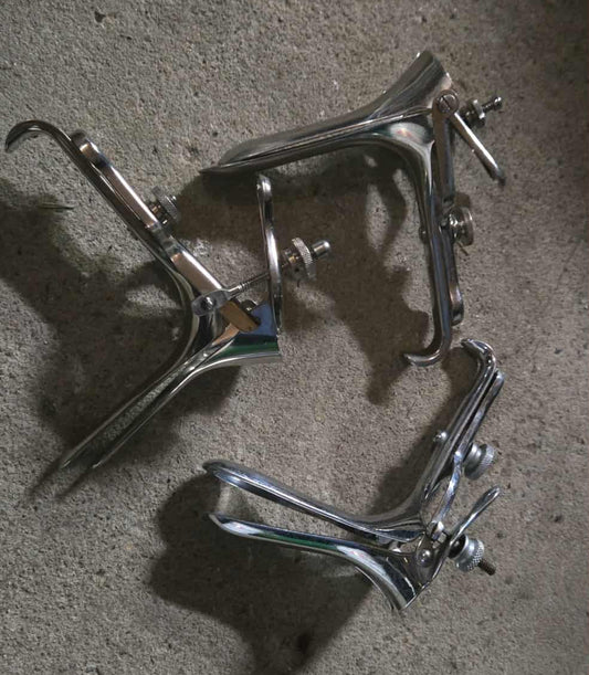 Spéculums vaginaux en métal