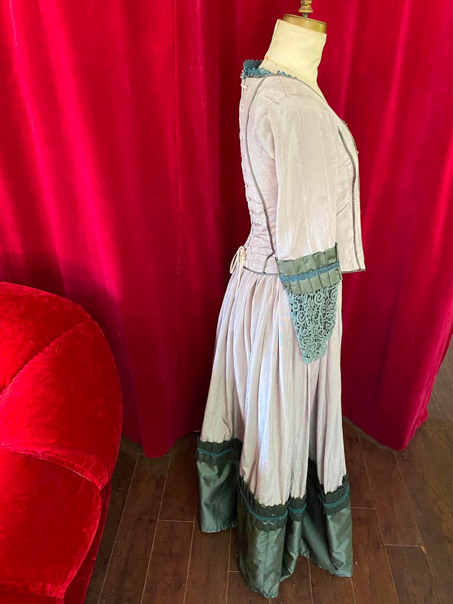 Robe style victorien avec corset