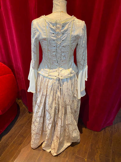 Reproduction robe de mariée style Renaissance