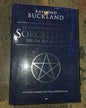 Livre Le guide complet de la sorcellerie selon Buckland de Raymond Buckland