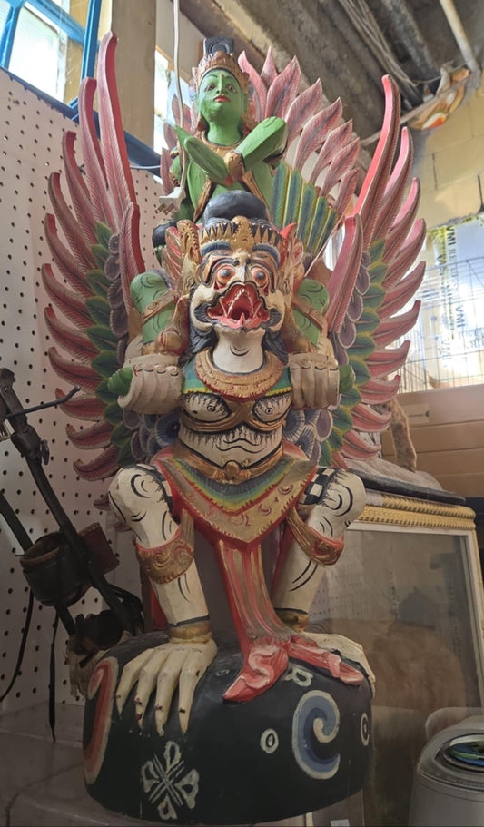 Sculpture antique en bois Dieu hindou Garuda