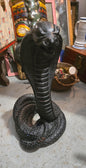 Statue serpent cobra.