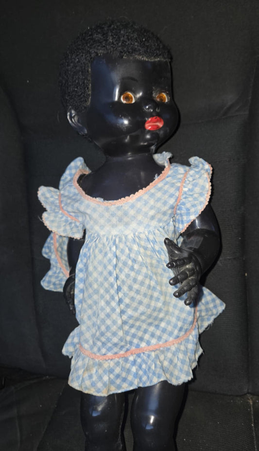 Poupée antique noire