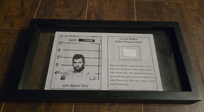 Pièce du chandail du tueur en série John Wayne Gacy "Killer Clown"