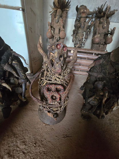 Grand fétiche vaudou camerounais