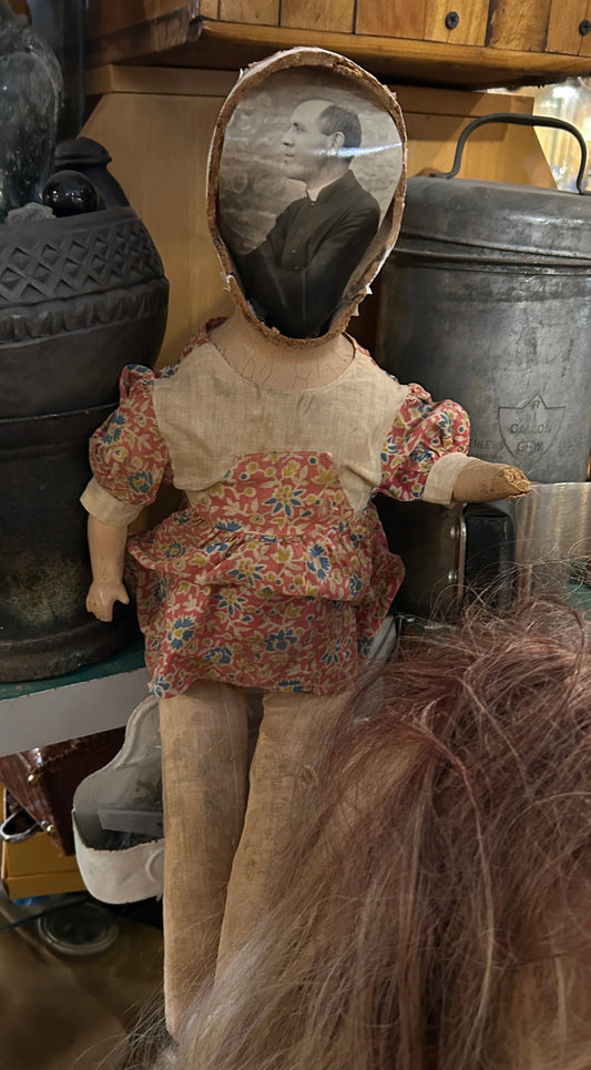 Poupée sans visage