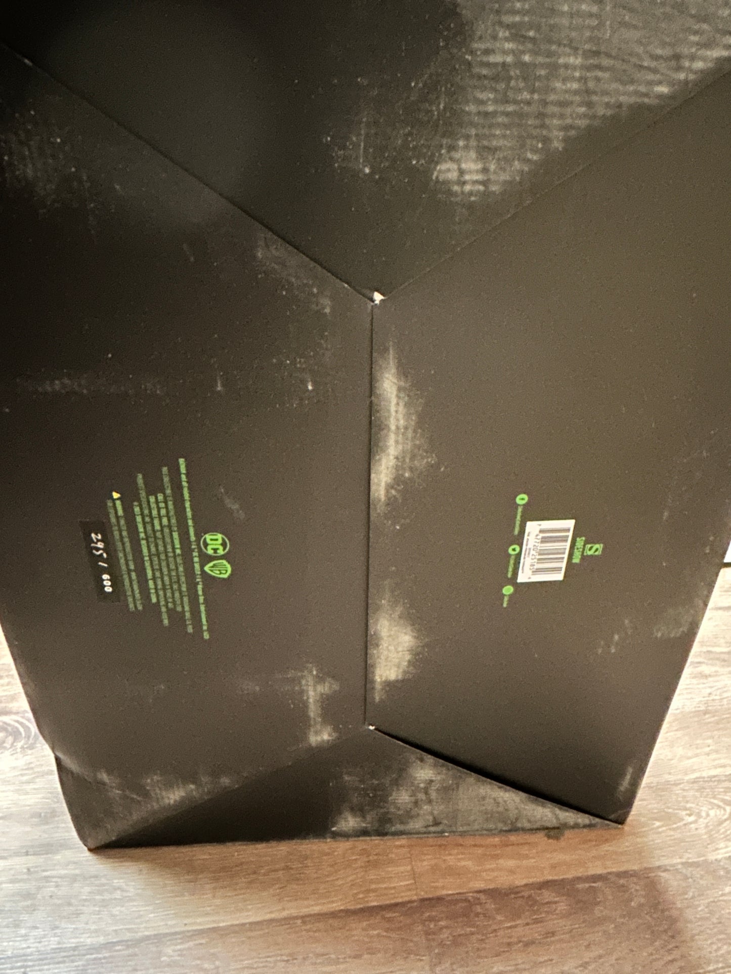 Grande figurine The Joker Premium Format™ de Sideshow Collectibles