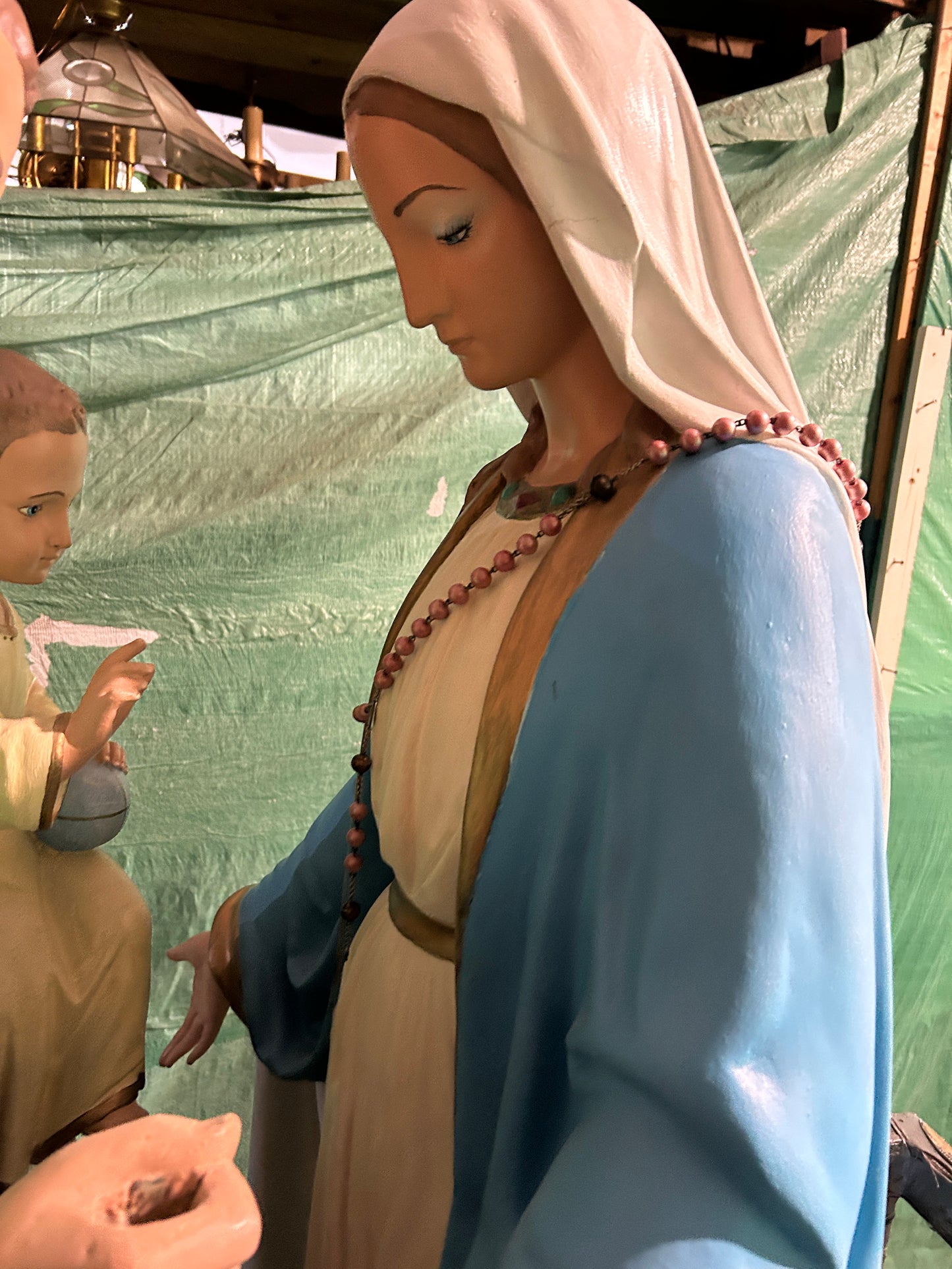 Très grande statue vintage de la Sainte Vierge en plâtre