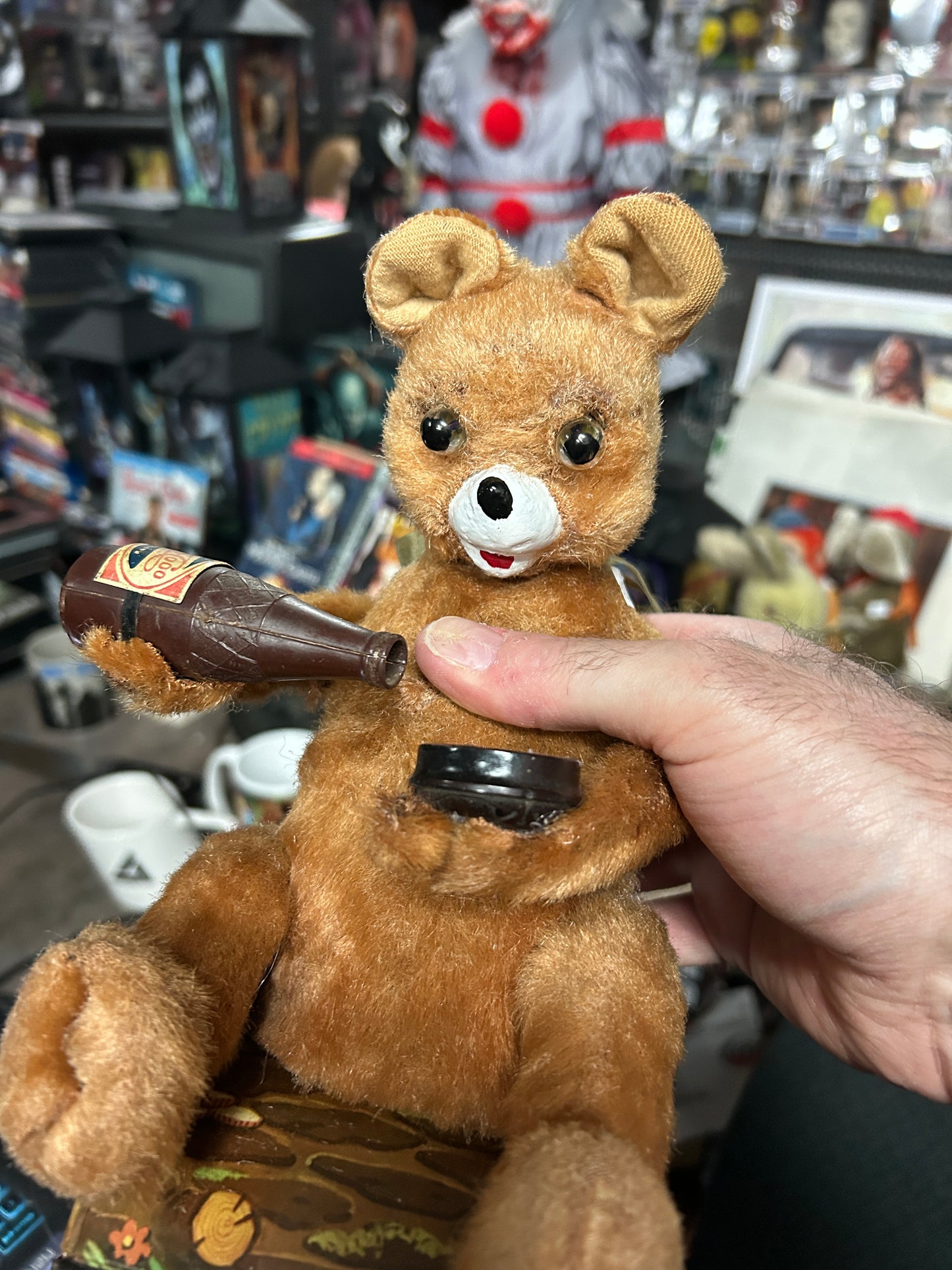 Jouet Ours vintage qui boit
