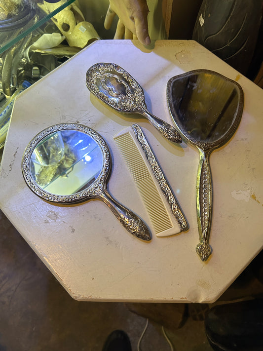 Ensemble de vanité antique