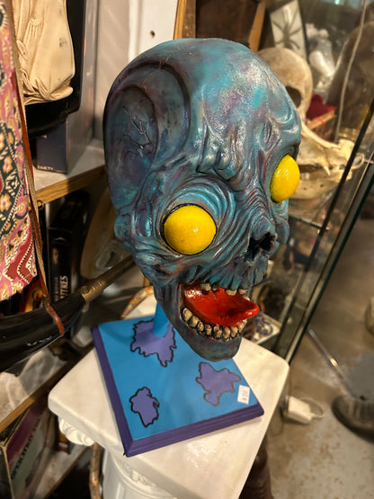 Sculpture Tête de Zombie Mutant par Jordan