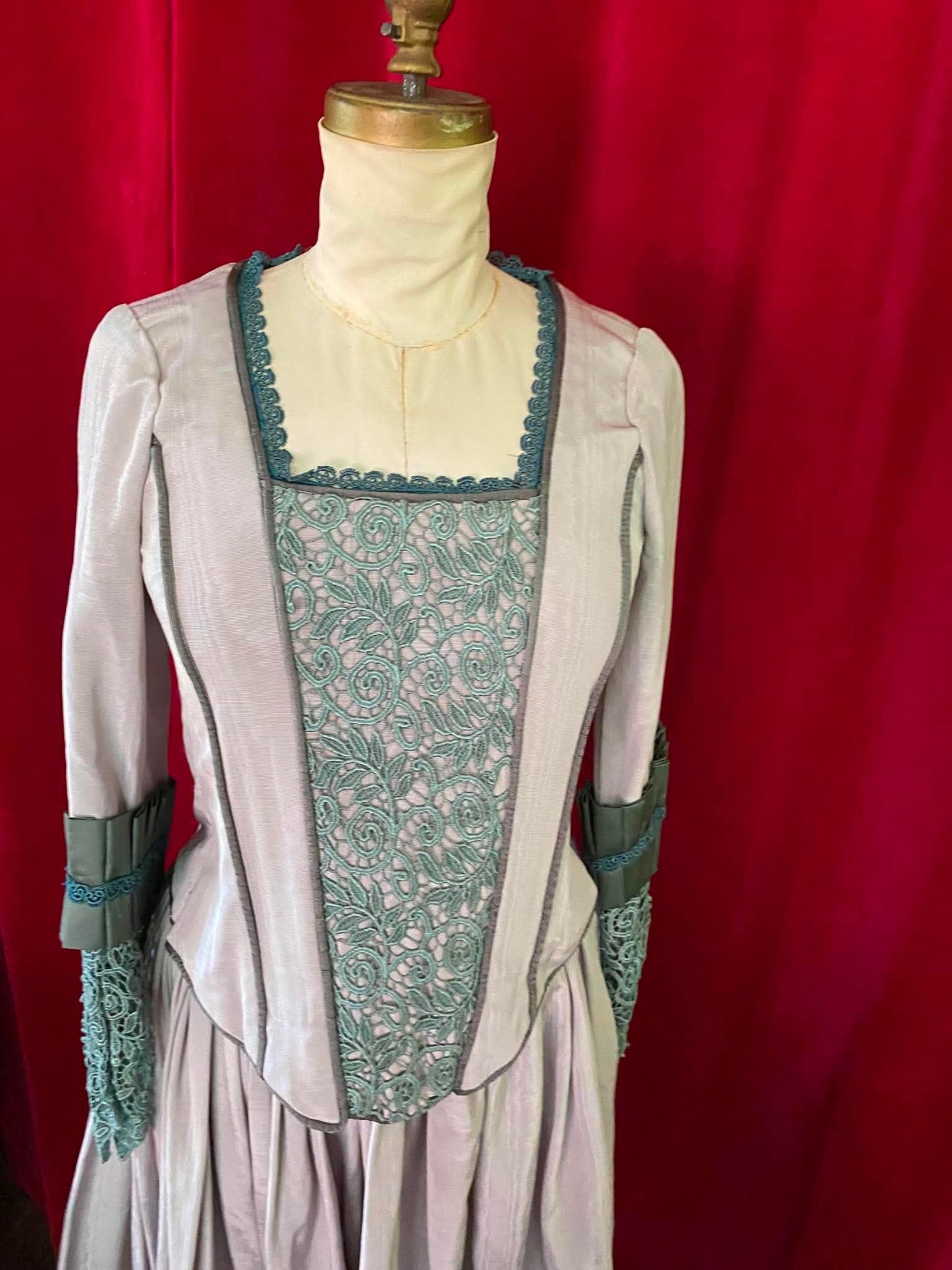 Robe style victorien avec corset