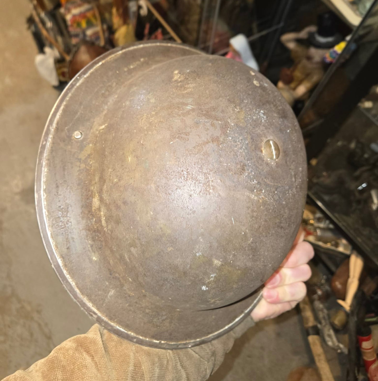 Casque militaire antique britannique WWII