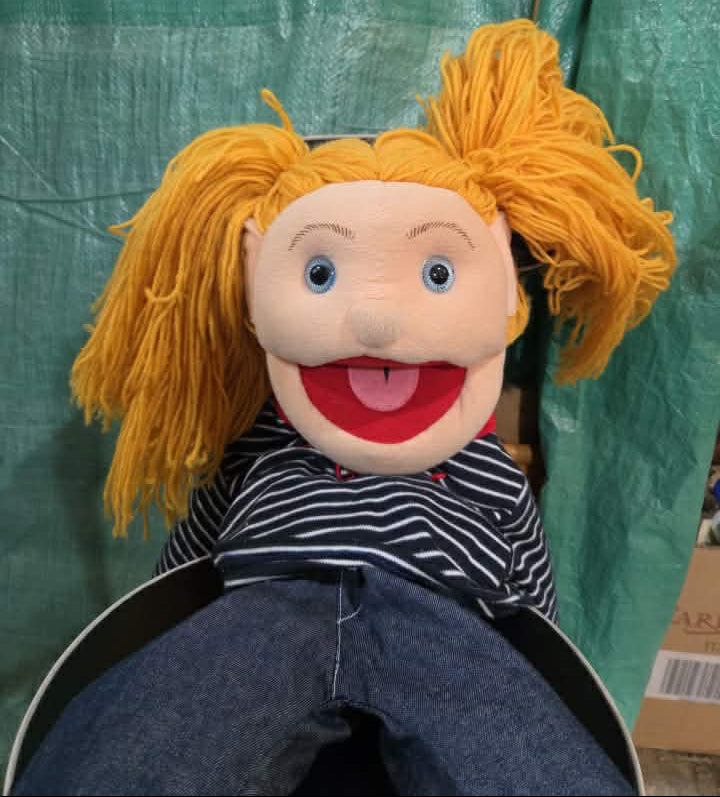 Grande marionnette Sunny Girl de Sunny Toys